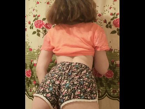❤️ Sexy ung babe tar av seg shortsen på kamera ❤️❌ Pornovideo på porno no.com-porn-zog.ru ❌