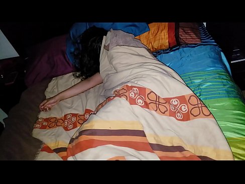 ❤️ Stesønn skjelter ut sin unge stemor mens hun sover. ❤️❌ Pornovideo på porno no.com-porn-zog.ru ❌